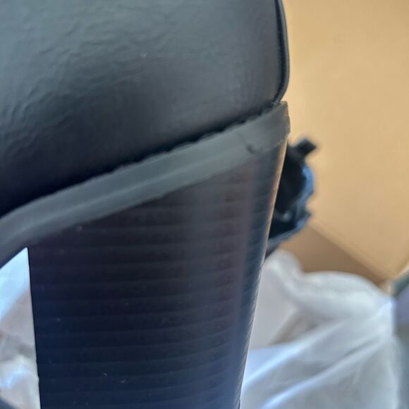 NIB Shoe Dazzle Dilly Block Heel Boottie - Picture 14 of 16